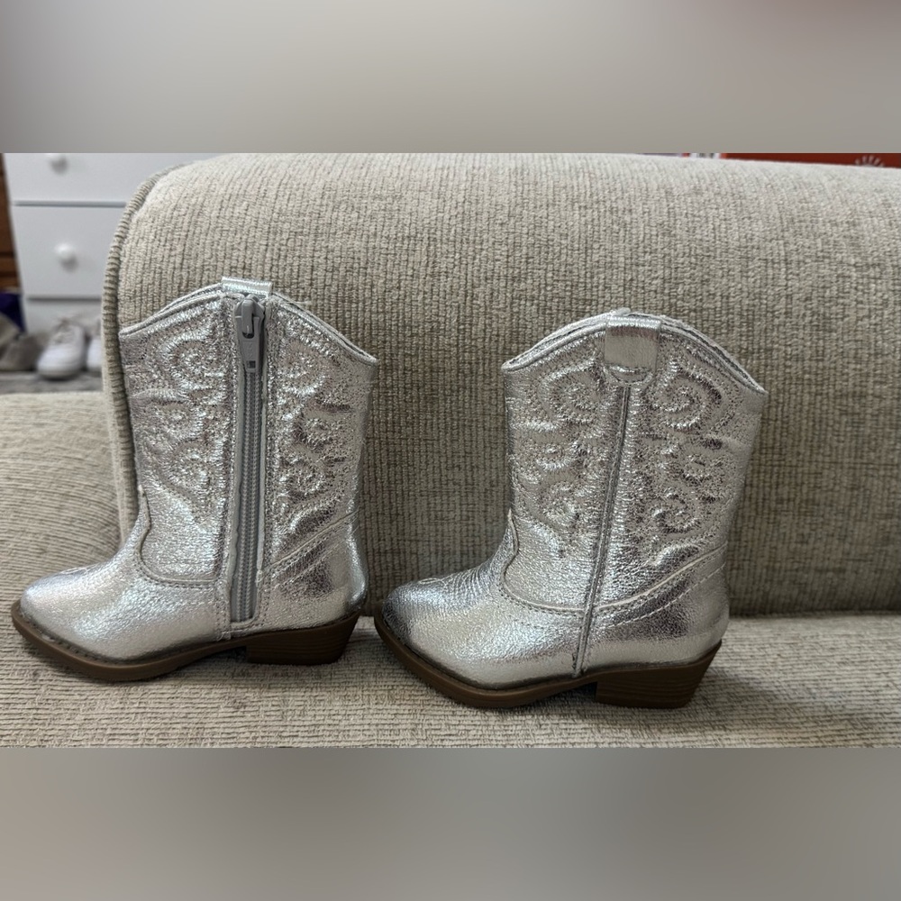 silver shiny toddler, cowgirl boots size 6 Tucker and Tate BRAND NEW